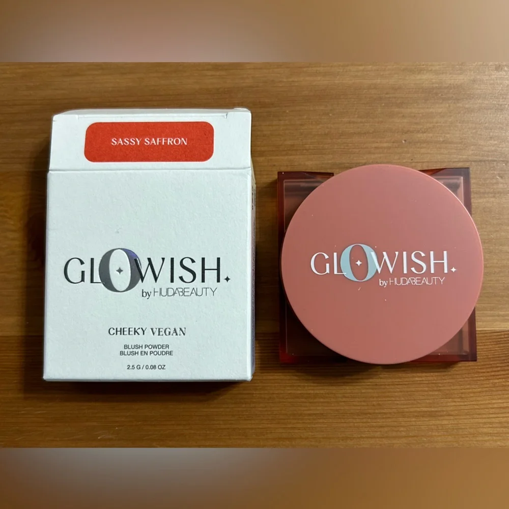 Huda Beauty GloWish Cheeky Vegan Blush Powder Sassy Saffron 06 Warm rust orange